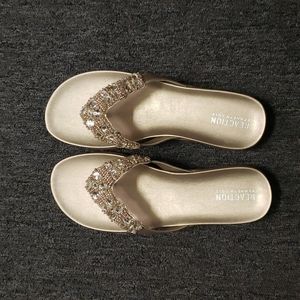 Kenneth Cole reaction women's glam-athon thing sandal size 9